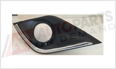 Mitsubishi Outlander Fog Light Surround 2016 - 2020