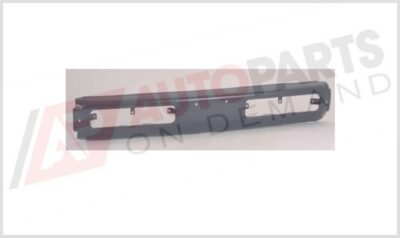 Nissan Navara Bumper Centre 1992 - 1997