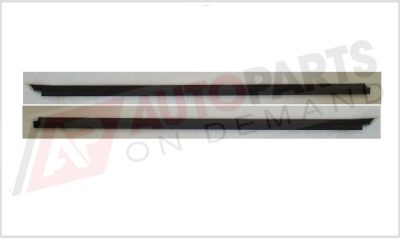 Nissan Navara Weather Strip Set 1986 - 1997
